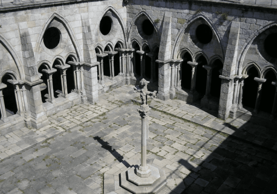 Claustro